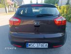 Kia Rio - 9