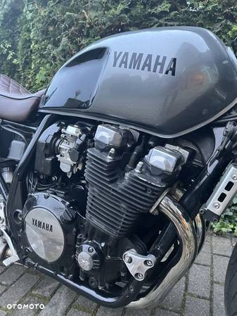 Yamaha XJR - 2