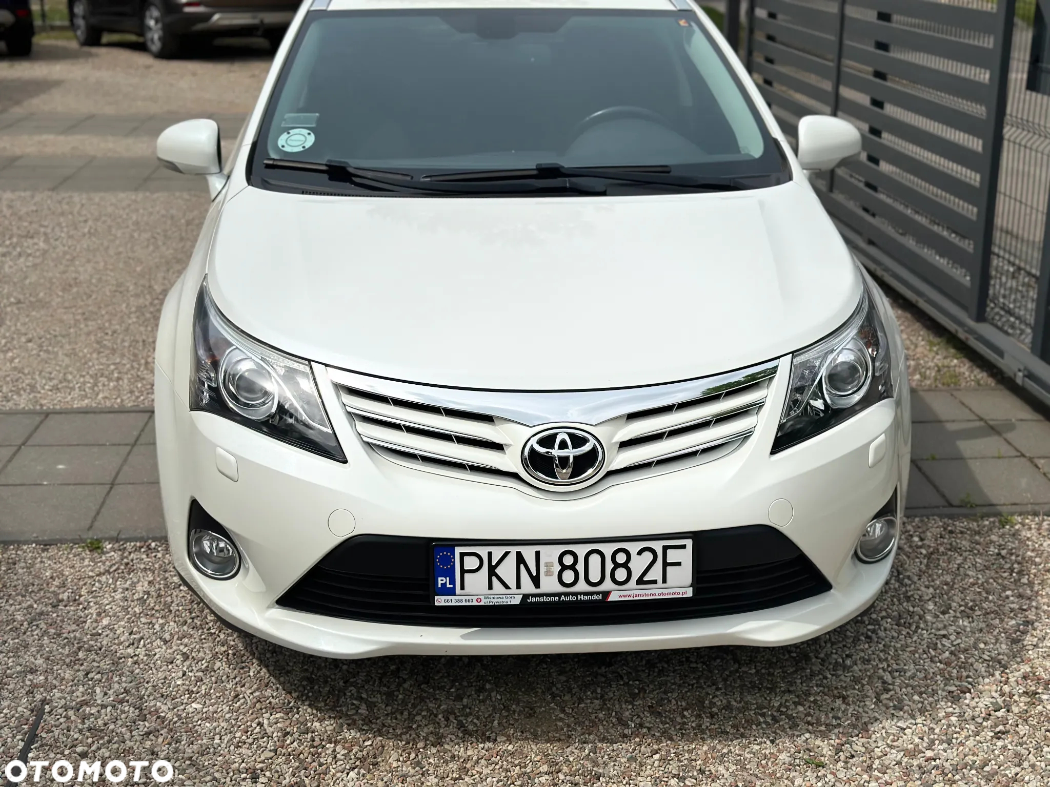 Toyota Avensis - 10