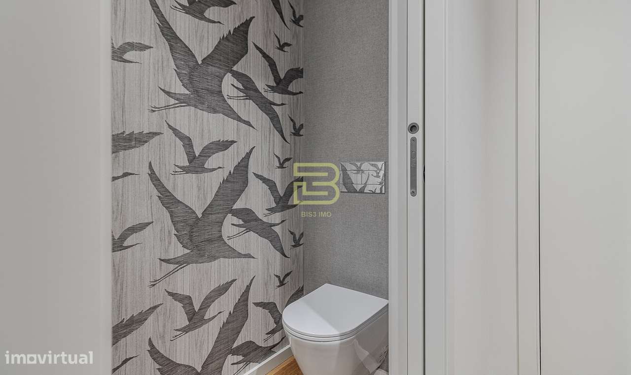 T2 nos Jardins da Arrábida, com vista ampla e desafogada sobre o Rio D-10