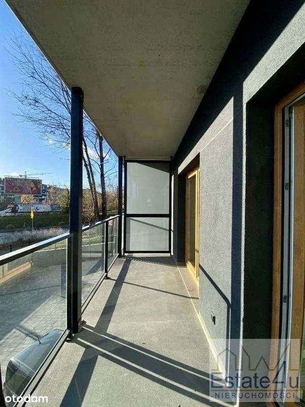 3/4 pok, 2 garaże, 2 tarasy, do wejścia. Ceglana-15