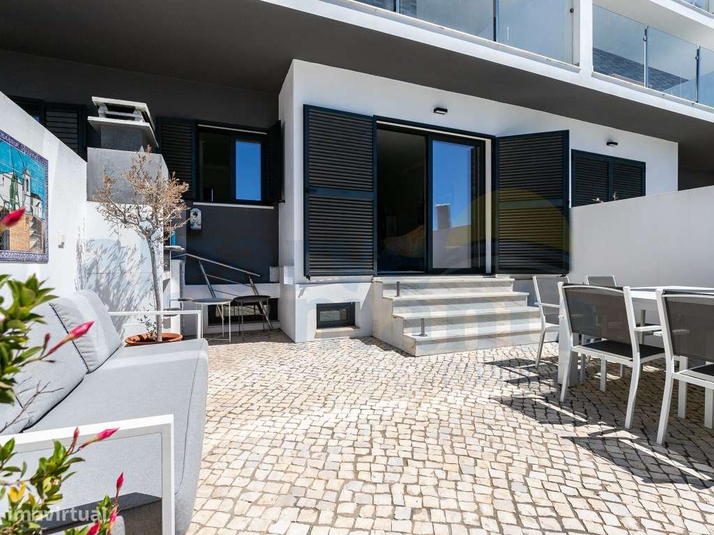 Moradia de Luxo T4+1 em Condomínio Prestigiado - 1ª Linha da Praia ... - Grande imagem: 3/46