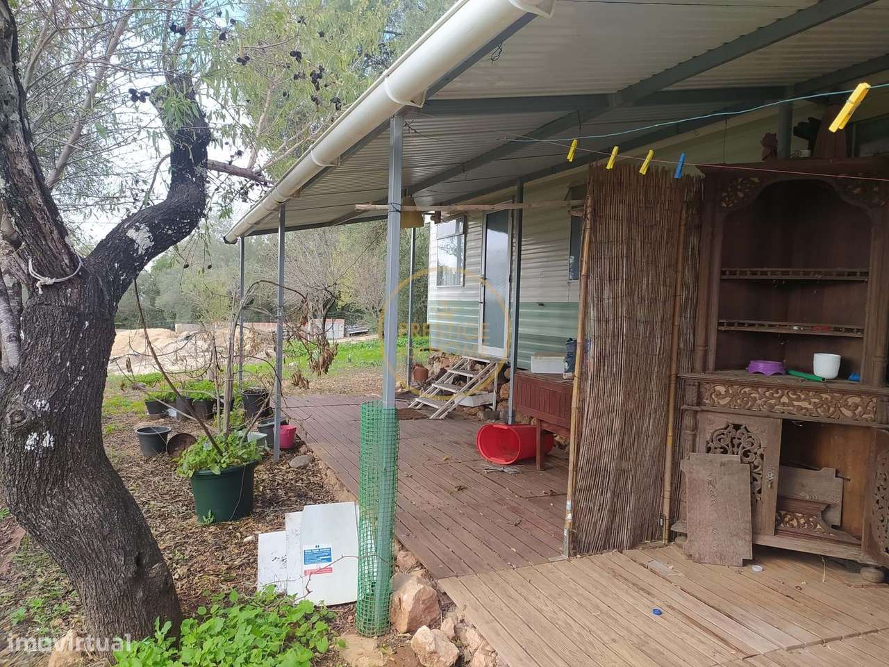 Ruina com 80m2 + terreno rústico 270m2 +pré-fabricado com usufruto de - Grande imagem: 4/19