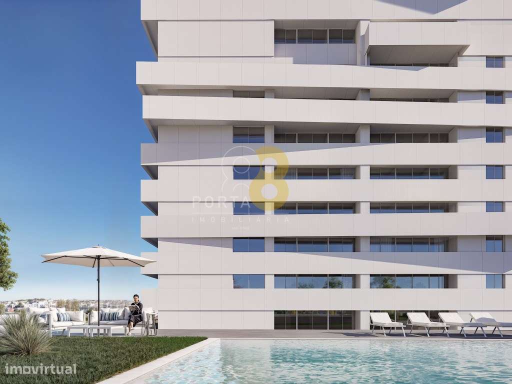 T2 Novo com Varanda, Garagem e Vistas Desafogadas - Requesende-13