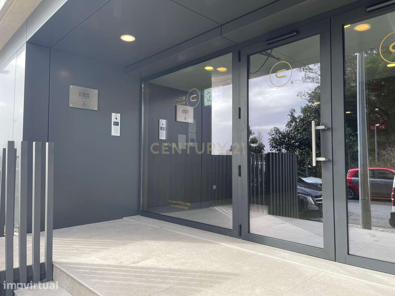 Estúdio - Mobilado - Garagem - Grande imagem: 3/20