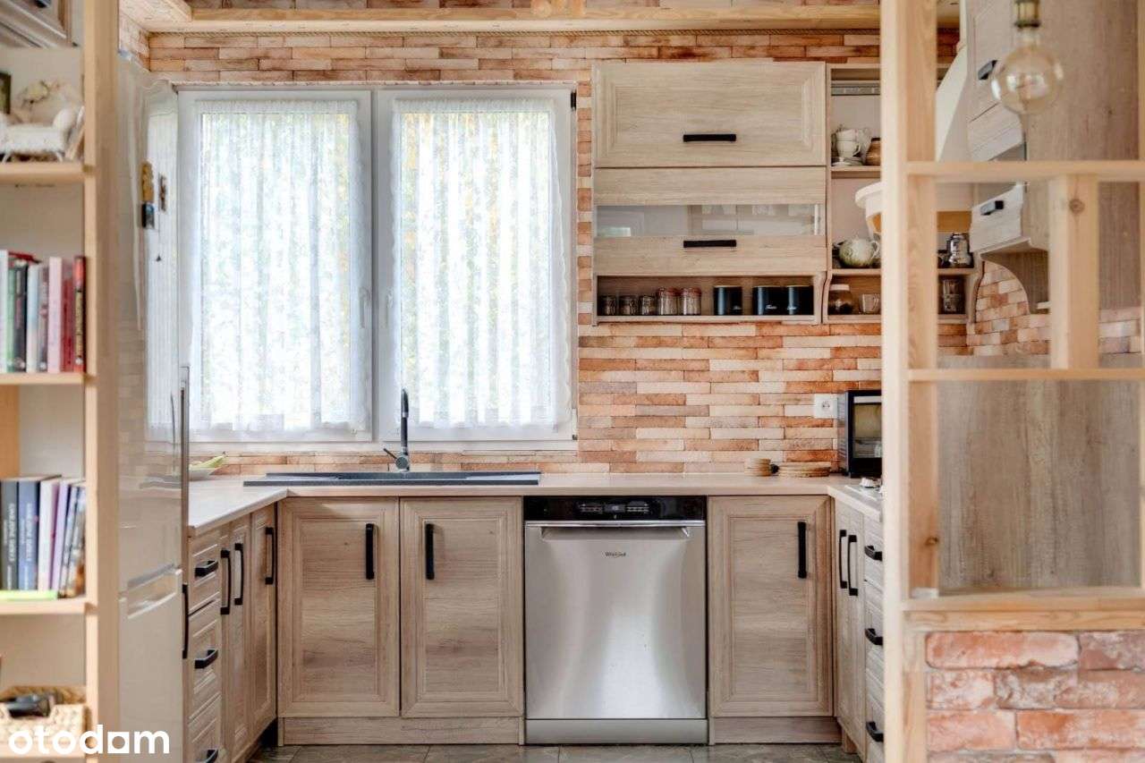 Przestronny dom z ogrodem i garażem!-4