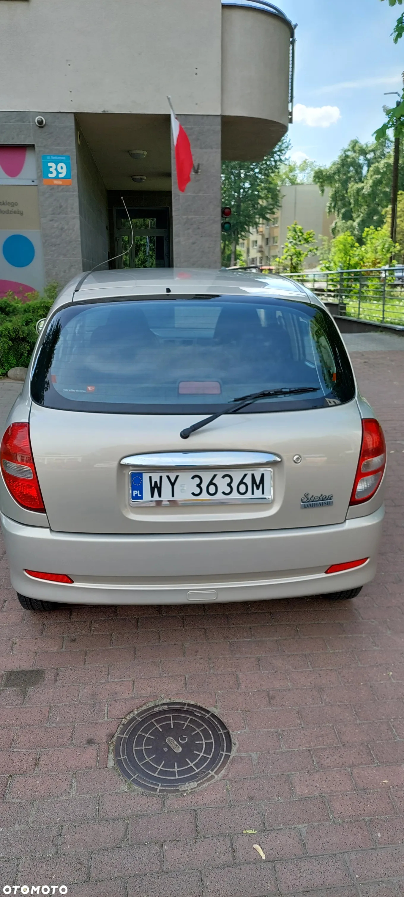 Daihatsu Sirion - 3