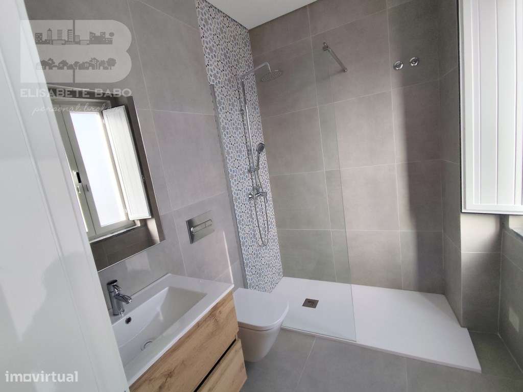 Fantástico apartamento T2+1 no Centro do Montijo-42