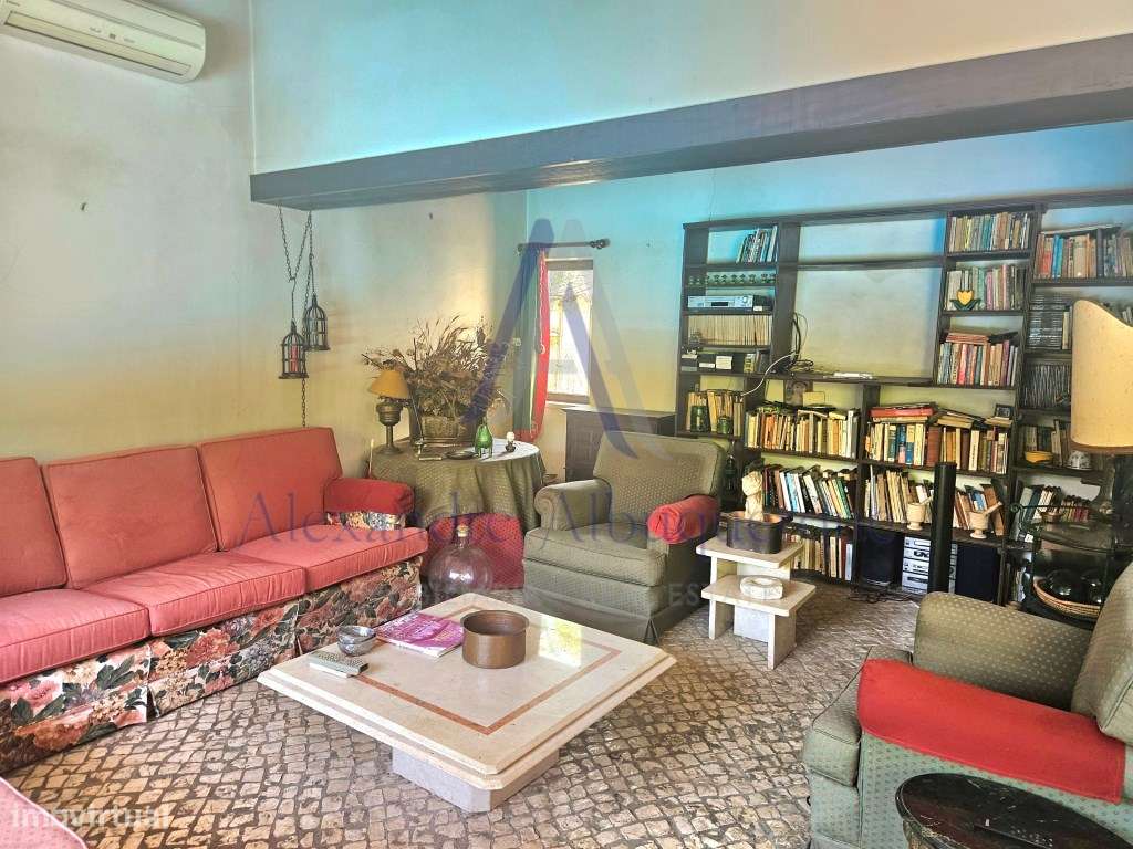 Excelente Moradia Isolada T4 na Charneca da Cotovia-10