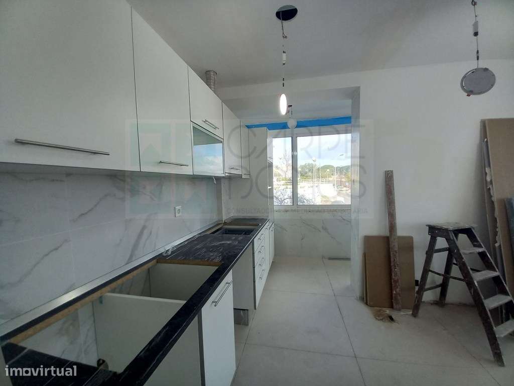 Apartamento T4 - Laranjeiro - Grande imagem: 5/38