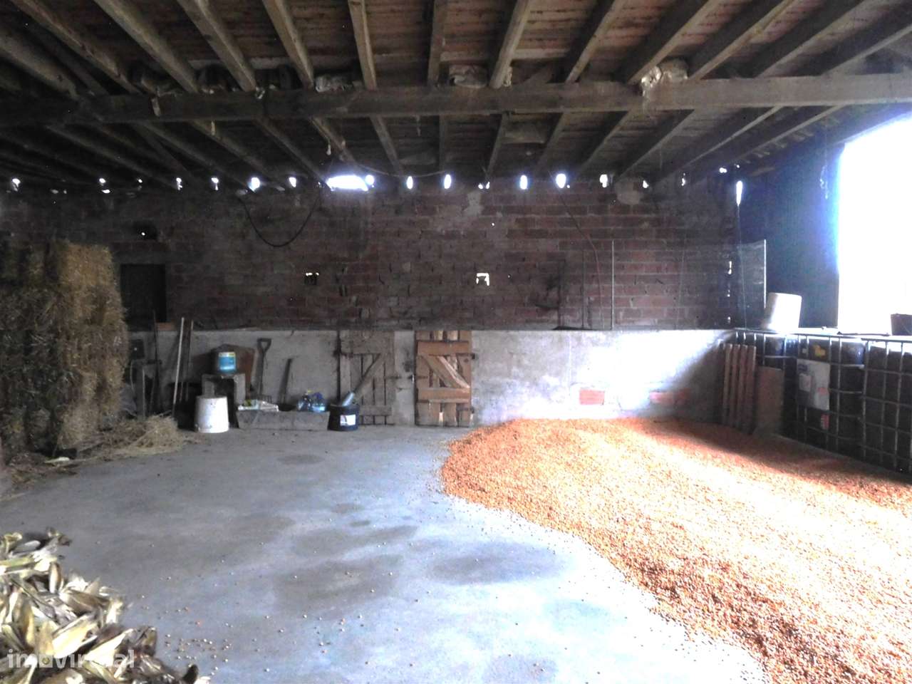 Quinta com Moradia T5 / Restaurar / Carvide / Leiria-7