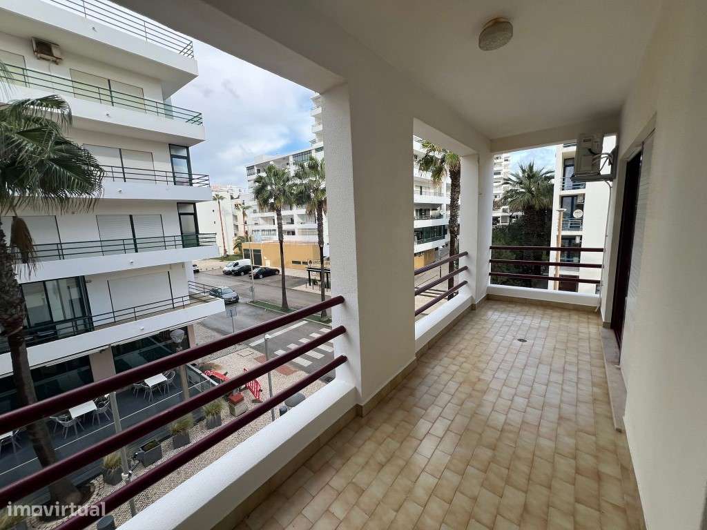 Apartamento T2 primeira linha lateral de mar em Quarteira - Oportun...-18