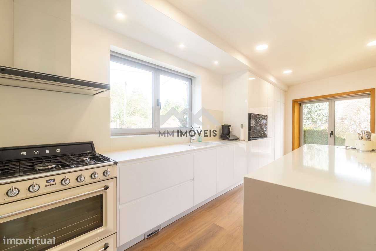 Moradia T6 | Braga | Isolada | Piscina | 1 000m2 | Terraço | Jardim |-31