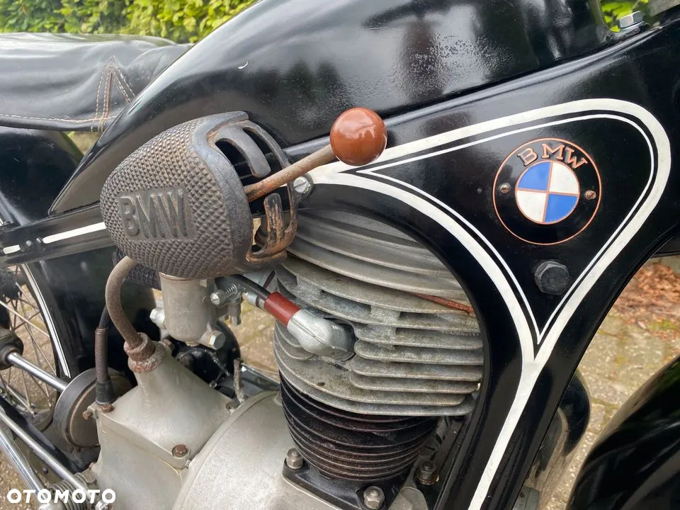 BMW R - 12