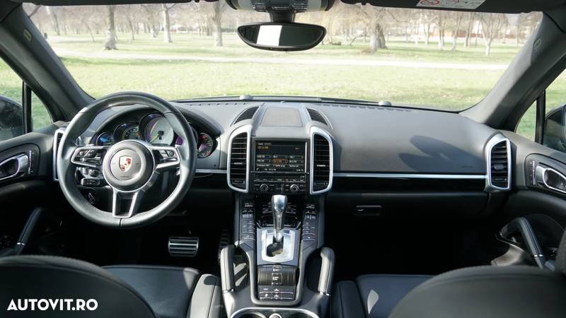 Porsche Cayenne S Hybrid Tiptronic S - 14