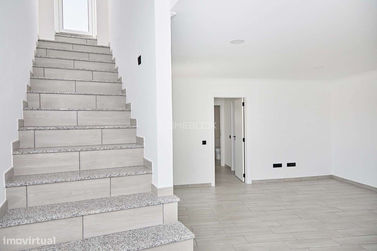 Apartamento T2 Novo a Estrear com Terraço Panorâmico | Outeiro, Monsar-16