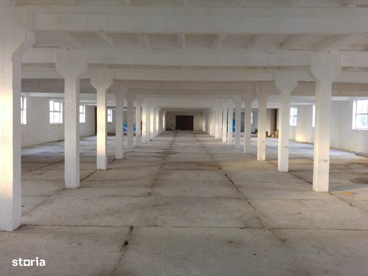 De Vânzare Hale 2 - 2200 mp. ognune - Imagine principală: 2/7