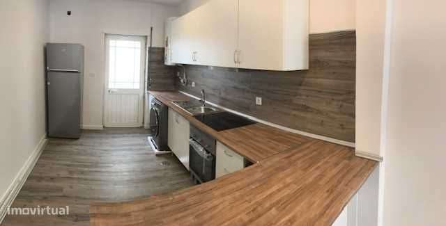 Arrenda-se T2 Fernão Ferro - Grande imagem: 4/6