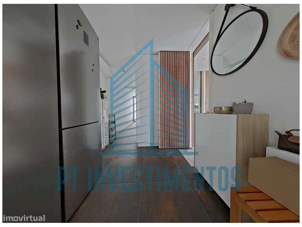 Moradia semi-nova T5+1 em Santa Joana - Aveiro-10