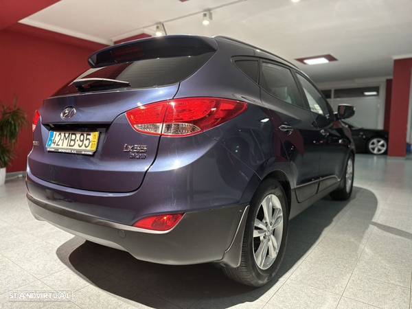 Hyundai ix35 1.7 CRDi 2WD blue Finale Gold - 5