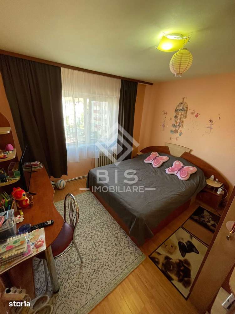 Apartament decomandat etj 3-8