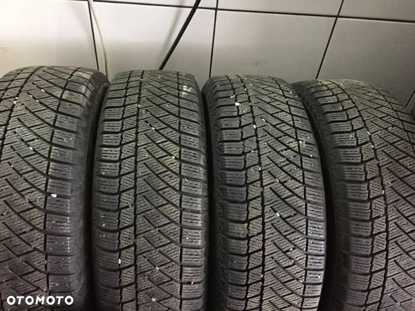 Opony Zimowe Continental 195/65R15 7mm Komplet - 1