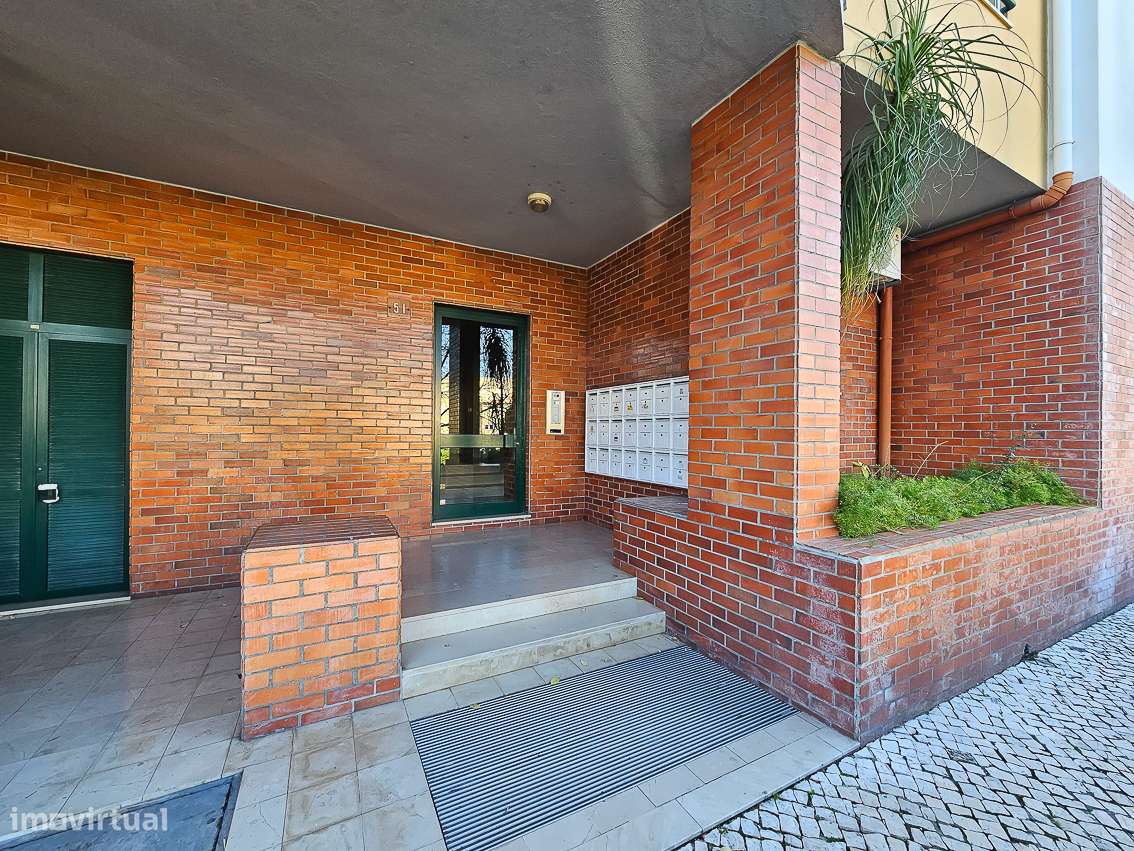 Apartamento Familiar Remodelado: Conforto e Comodidade na Sua Nova Cas-42