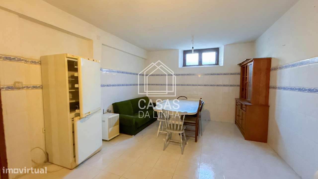 Moradia Independente T5 em Vila Fria - Porto Salvo-43