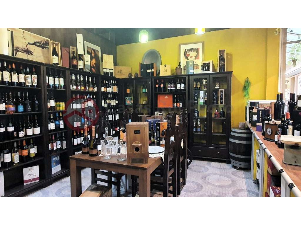 Loja/Garrafeira em Funcionamento no Mercado Municipal da Quinta do ... - Grande imagem: 5/17