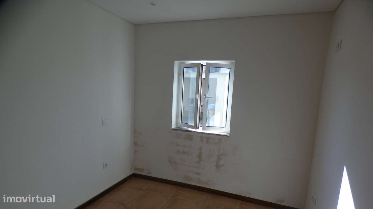 Andar Moradia T3 Vilar do Pinheiro - Grande imagem: 4/18