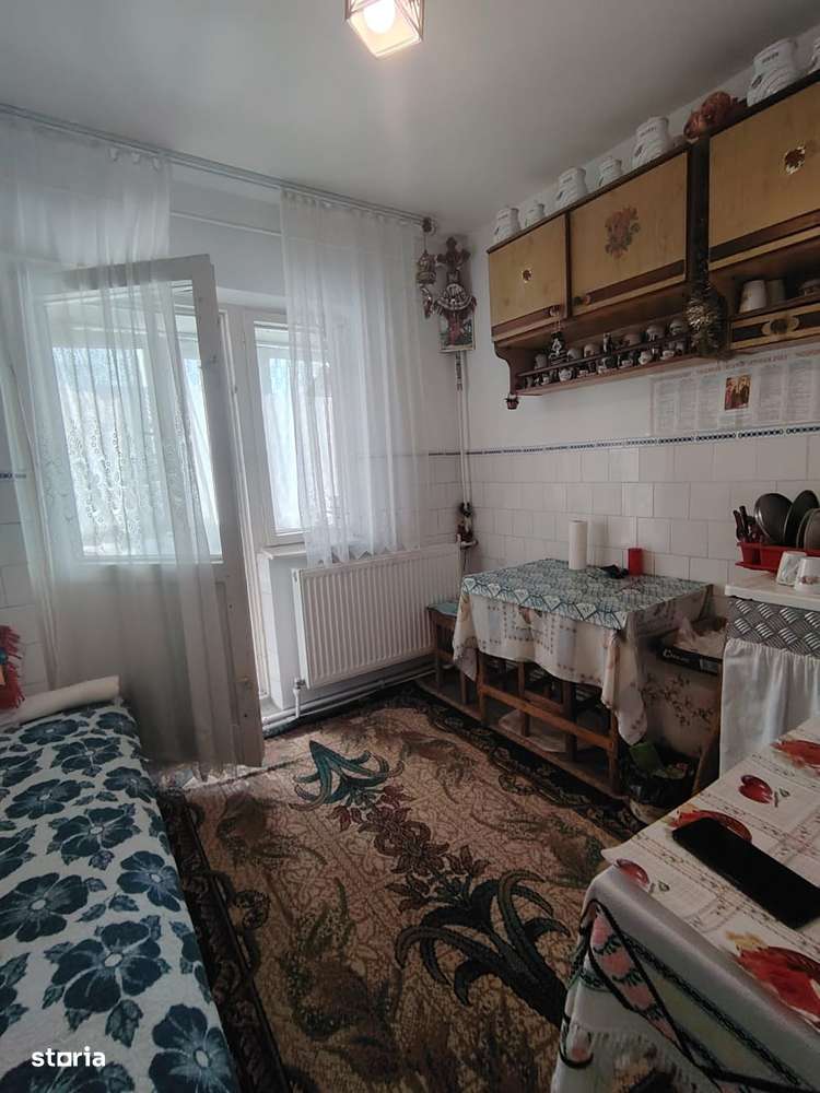 Se vinde apartament 50mp burdujeni langa scoala 51.000e  2 cam cent-1