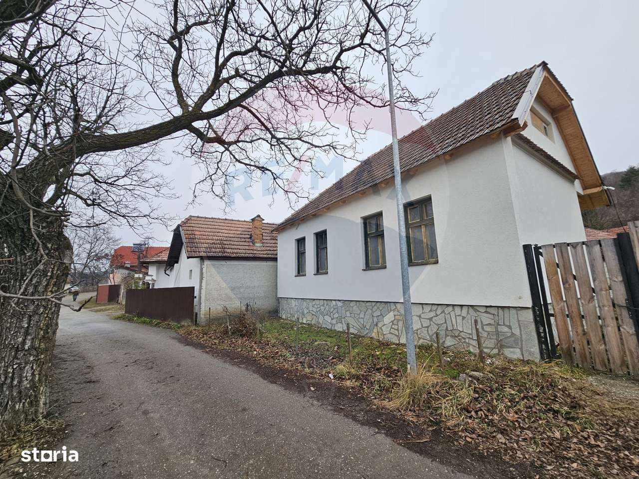 CASA 3 CAMERE SINCA NOUA / 5650 mp teren - Imagine principală: 2/15