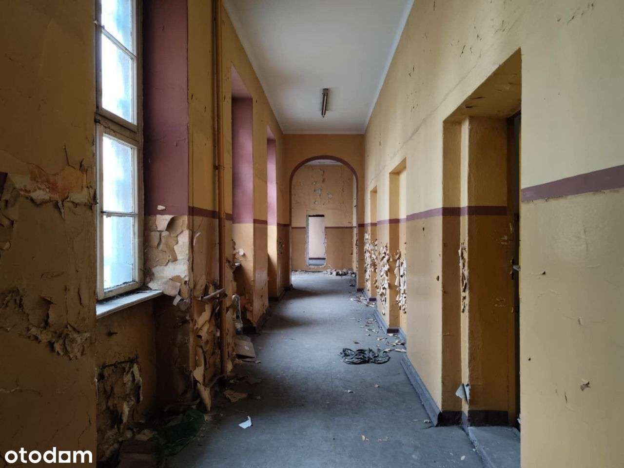 Budynek MIESZKALNO - USŁUGOWY w centrum miasta-4