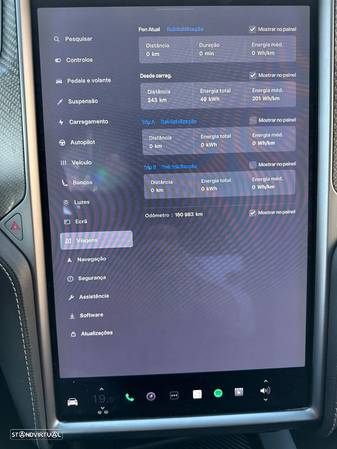 Tesla Model X P100D - 27