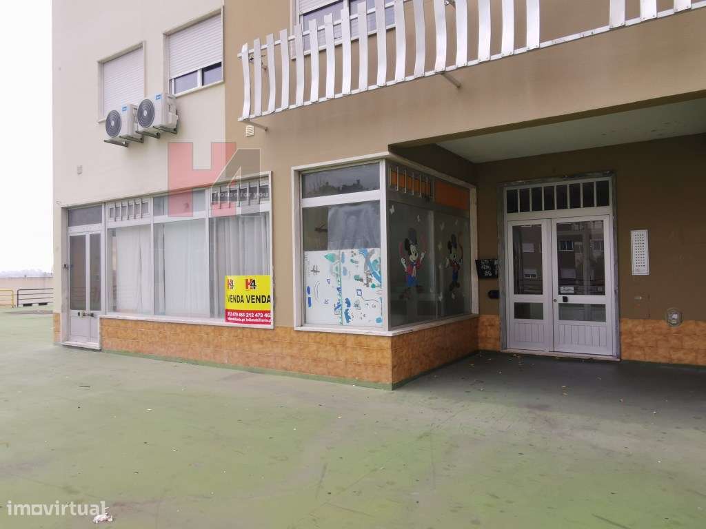Odivelas Loja c/2 lugares de estacionamento e arrecadação. - Grande imagem: 5/17