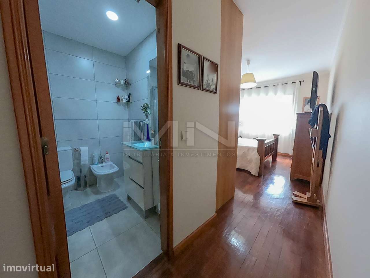 Apartamento T3 c/ Suite e garagem para dois carros-16