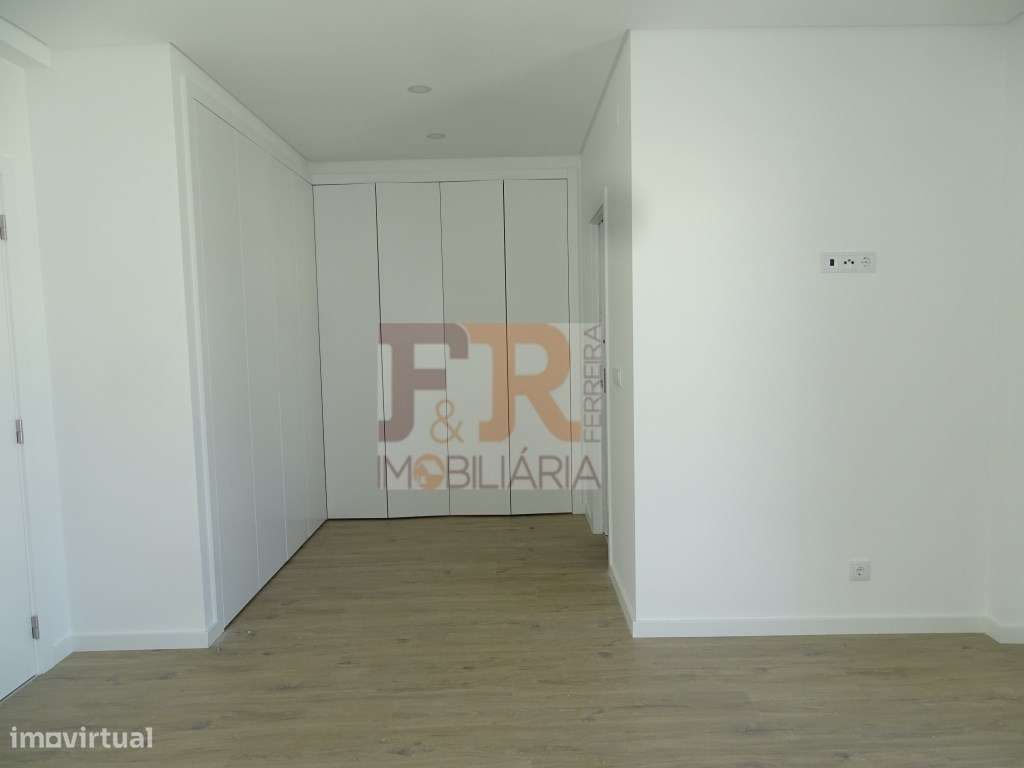 Moradia Duplex T3 Pinhal General ,Fernão Ferro-13