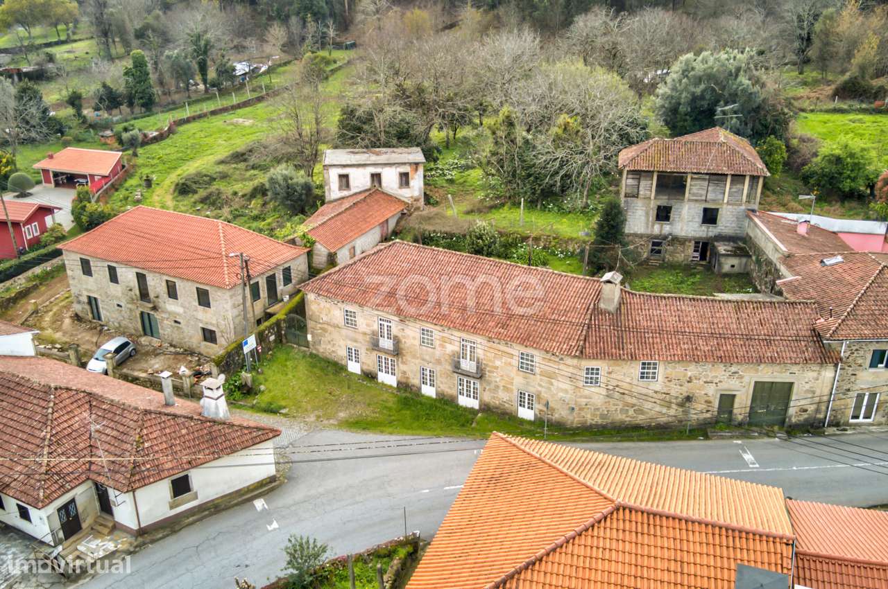 Moradia Tradicional na Portela de Cabras em Vila Verde - Grande imagem: 2/31