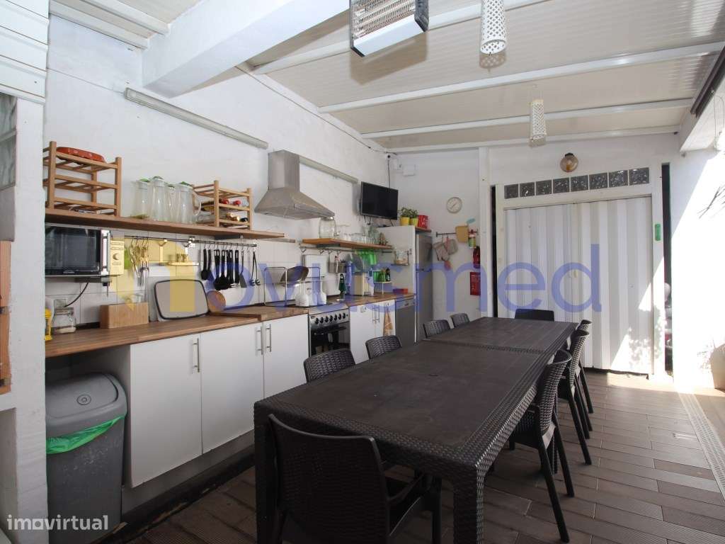 Moradia T4 com piscina, térrea perto da praia e do Golf dos Salgados-39