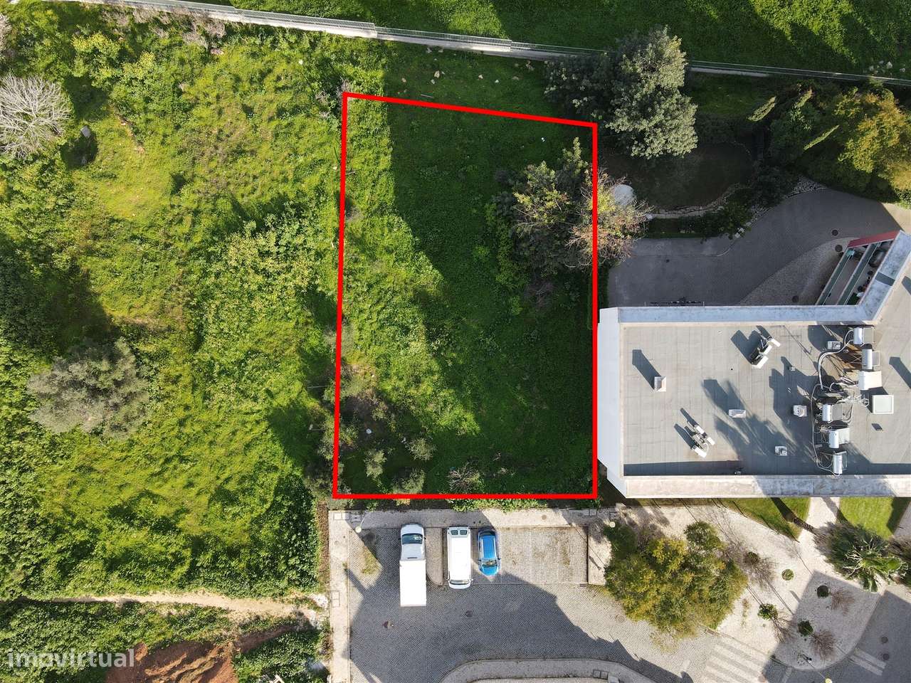 TERRENO COM PROJETO APROVADO PARA TRÊS MORADIAS T3 - Grande imagem: 3/27