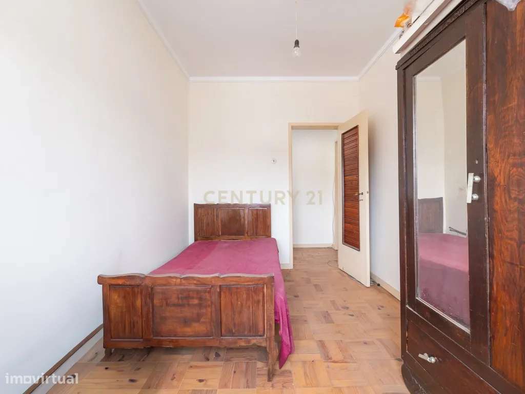 Apartamento T3+1 com garagem na Rua Verde Pinho em Coimbra-9