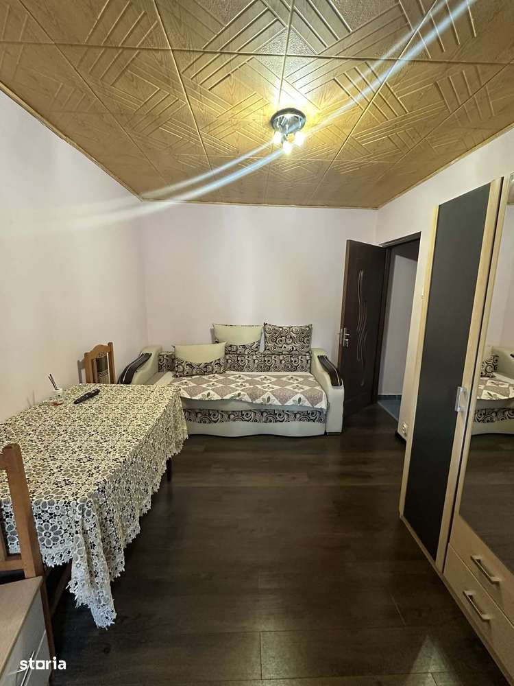 2 camere decomandat etaj 2 Oituz – 58.800 €-1