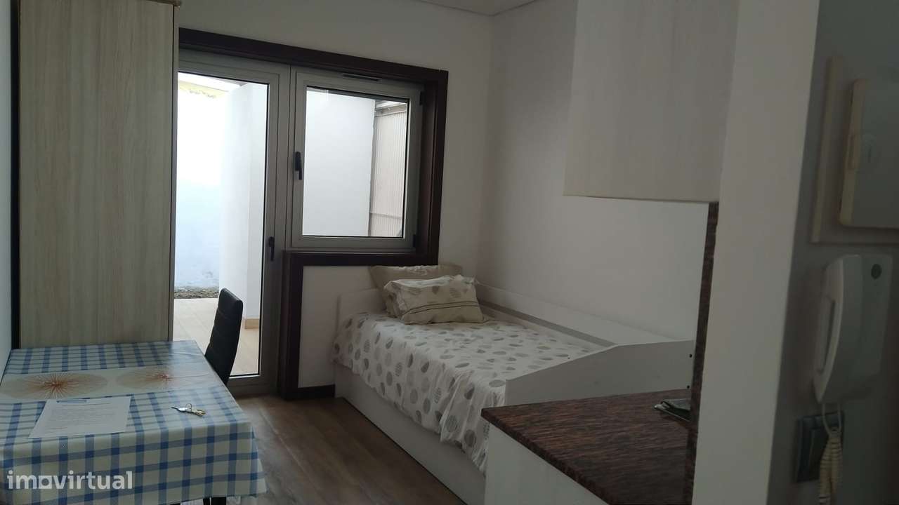 Estúdio c/ Terraço - Ao Polo Universitário - H.S. João - Grande imagem: 5/29