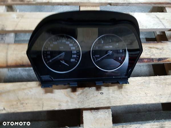 BMW X1 F48 F45 LICZNIK ZEGARY EUROPA HUD 9295446 - 1