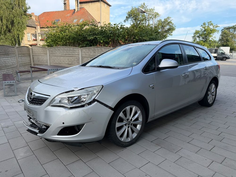Opel Astra J (2009-2019) 1.4 Turbo 2012