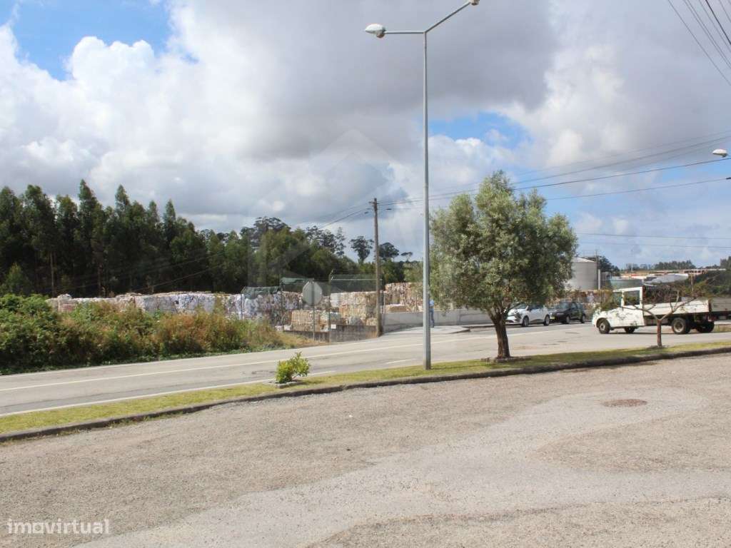 Terreno com 6.579 m2 em São Paio de Oleiros - Grande imagem: 4/10