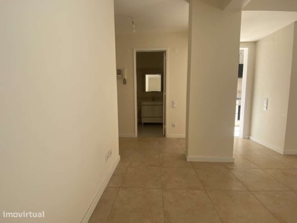 Apartamento T2 em Algueirão - Mem Martins-5