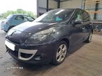 Usa stanga fata Renault Scenic 3 2011 MONOVOLUM 1.5 dCI - 1