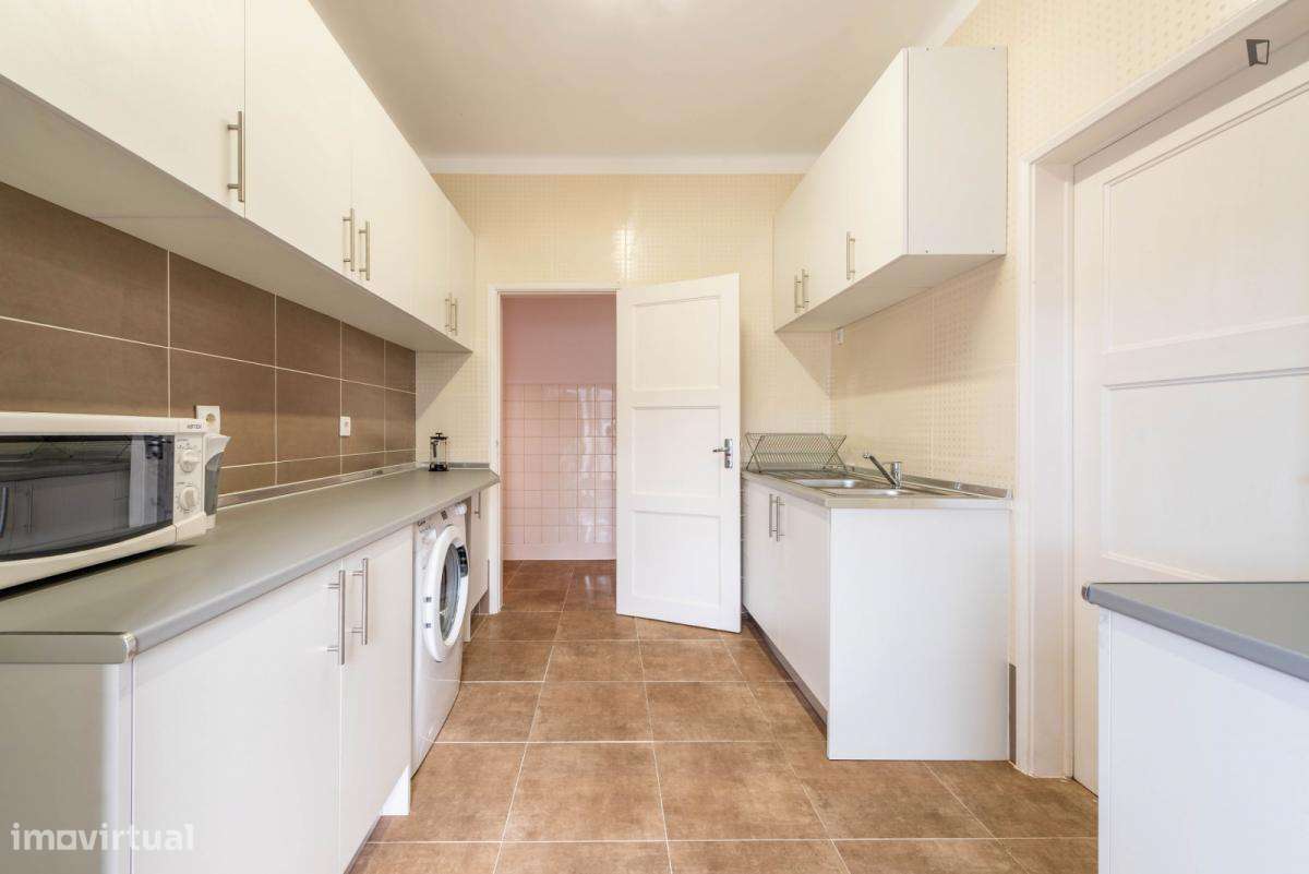 Quarto - localizado em Telheiras Lisbon - Grande imagem: 5/10