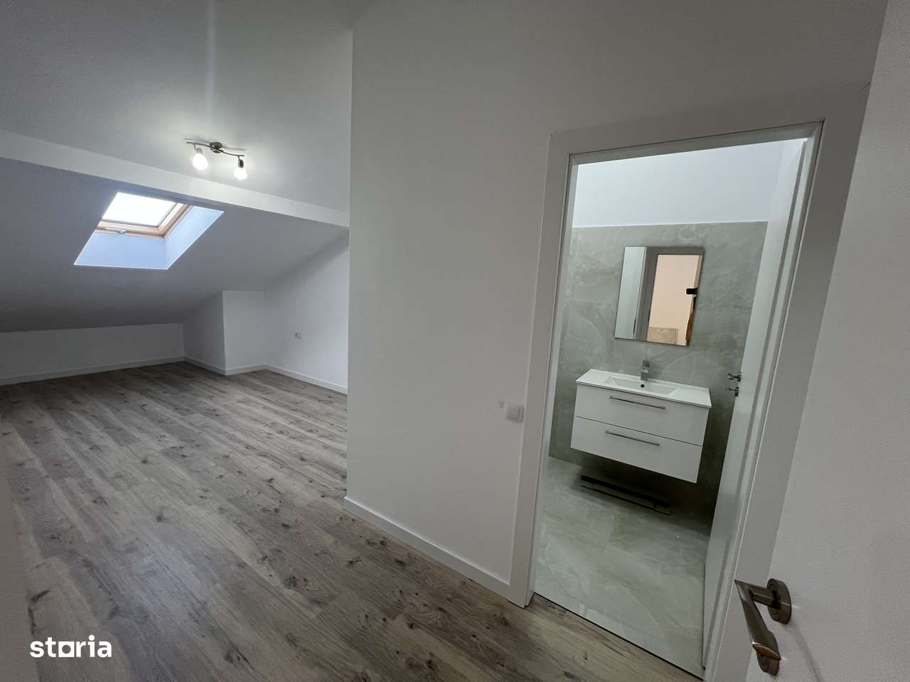 Apartament penthouse 2 nivele - Living spatios 40 mp - 4 camere, 3 bai-7